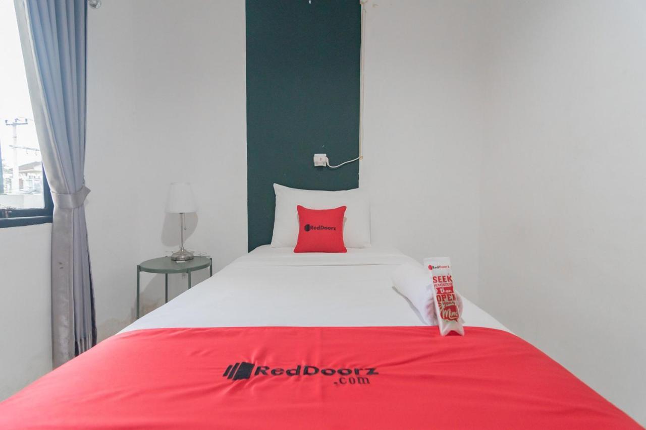 Reddoorz At Sani Guest House Balikpapan المظهر الخارجي الصورة
